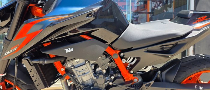 2023 Ktm 890 DUKE R ORANGE