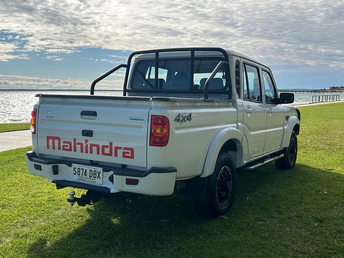 2022 Mahindra PIK-UP S11