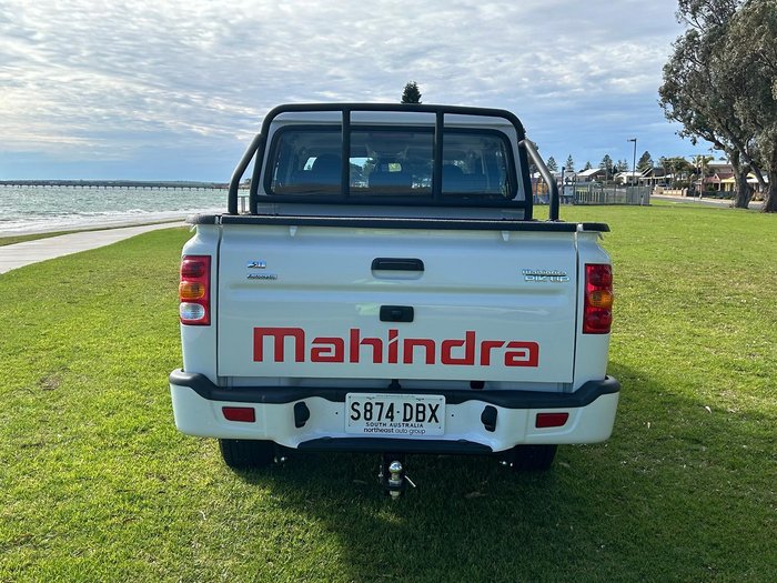 2022 Mahindra PIK-UP S11