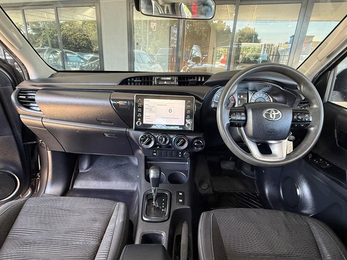 2020 Toyota Hilux SR