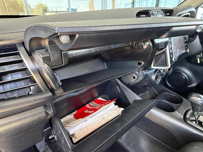 2020 Toyota Hilux SR