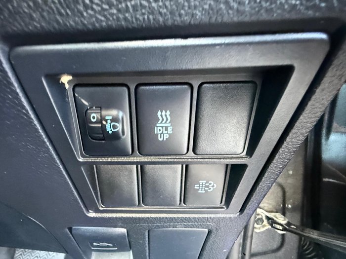 2020 Toyota Hilux SR