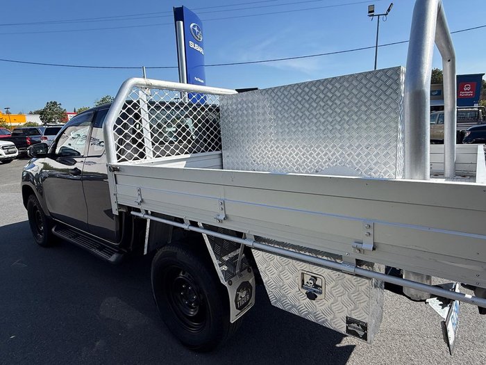 2020 Toyota Hilux SR