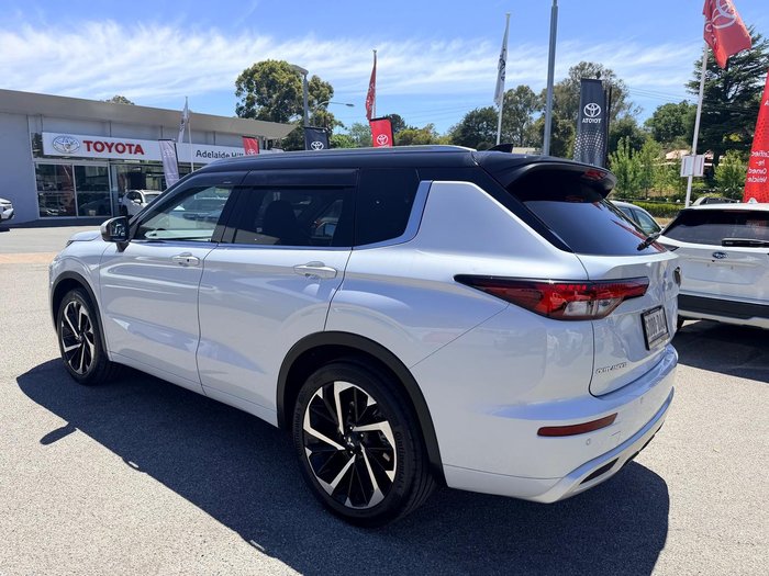 2023 Mitsubishi Outlander Exceed Tourer