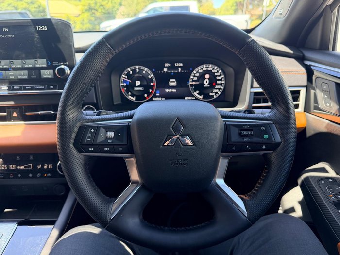 2023 Mitsubishi Outlander Exceed Tourer