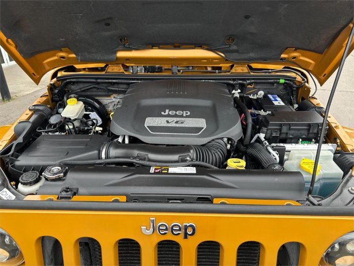 2013 Jeep Wrangler Unlimited Overland
