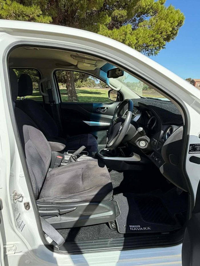 2015 Nissan Navara ST