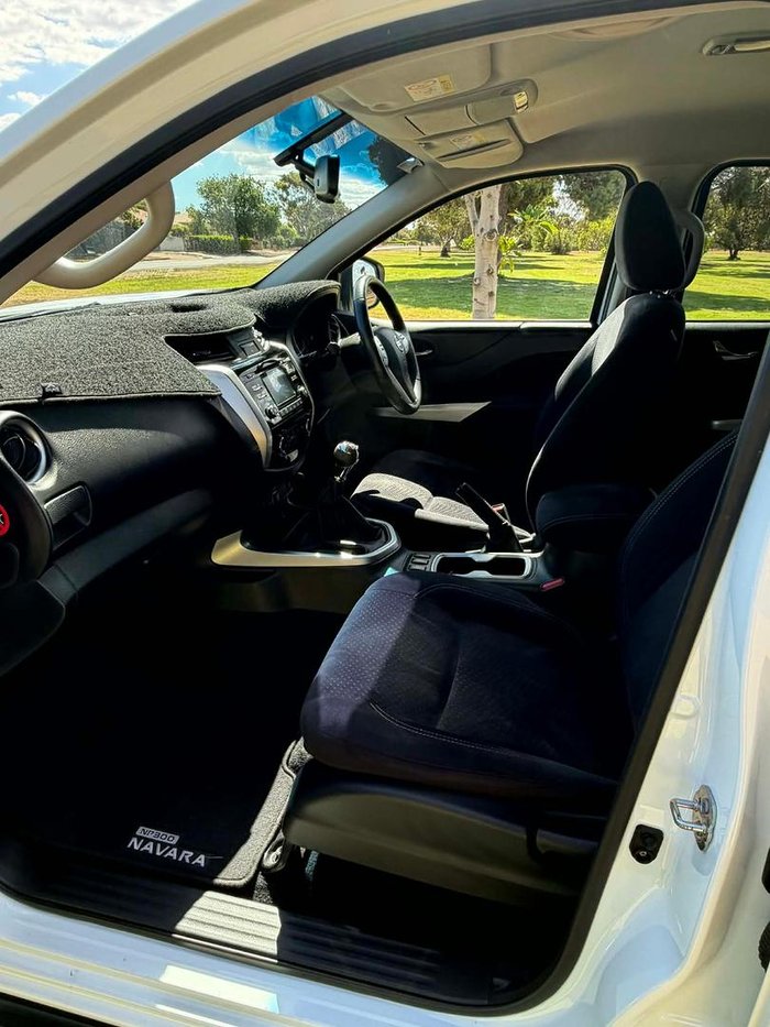 2015 Nissan Navara ST