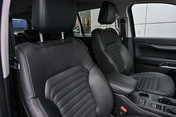 2025 Ford Everest Sport