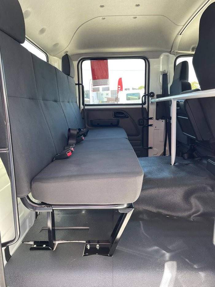 2025 Isuzu F Series FRR 110-240 AM C52