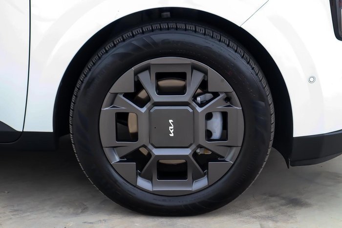 2024 Kia Carnival GT-Line HEV