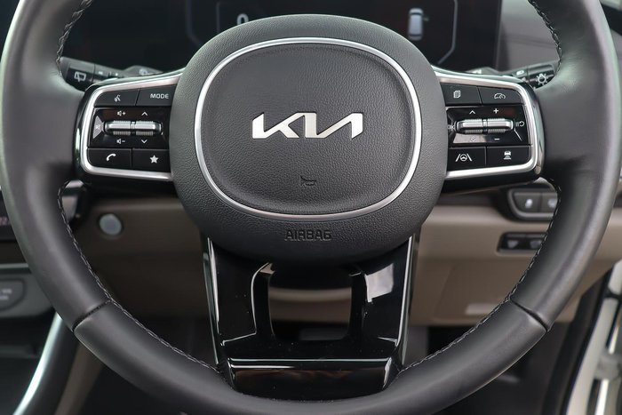 2024 Kia Carnival GT-Line HEV