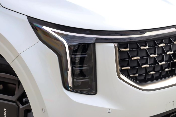 2024 Kia Carnival GT-Line HEV