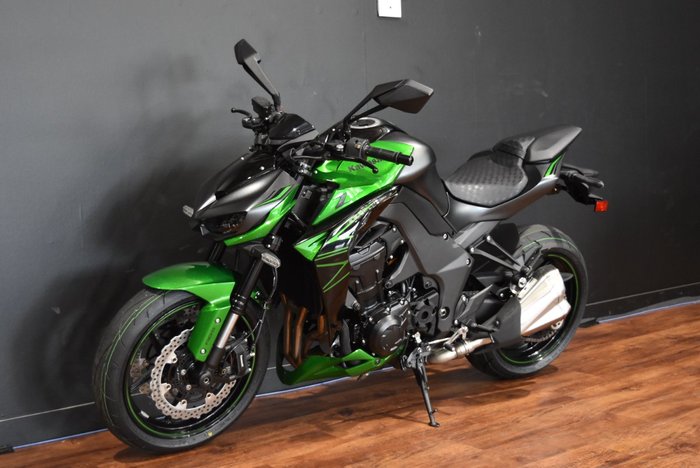 2025 Kawasaki Z1000 Green