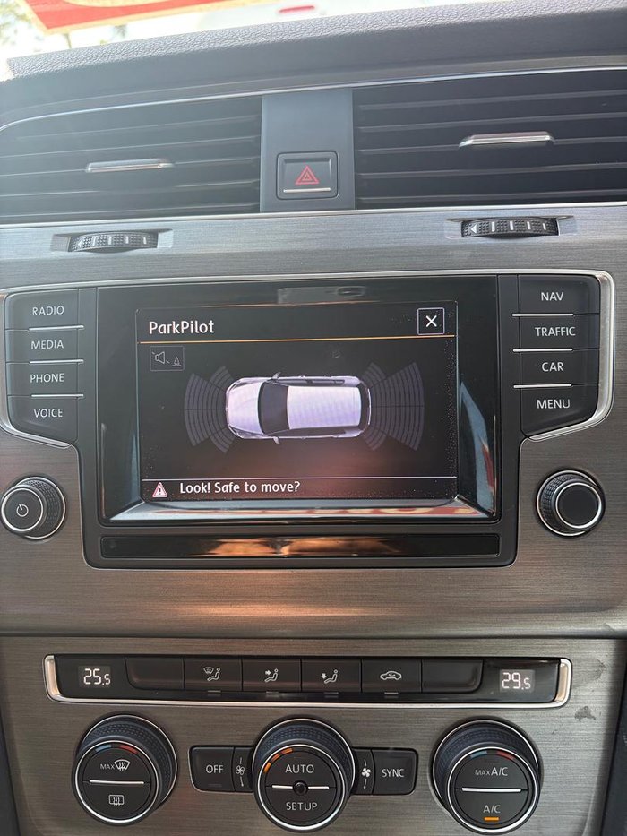 2013 Volkswagen Golf 90TSI Comfortline 7 Pure White