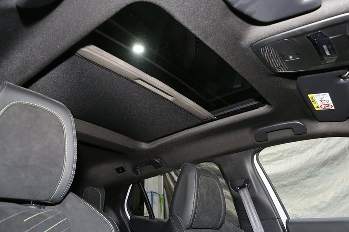 2024 Peugeot 2008 GT