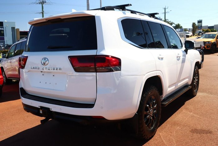 2022 Toyota Landcruiser VX