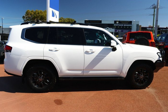 2022 Toyota Landcruiser VX