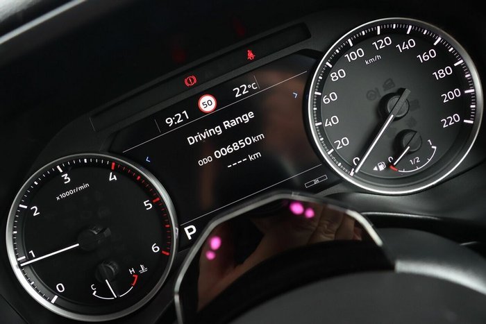 2025 Mitsubishi Triton GLX+