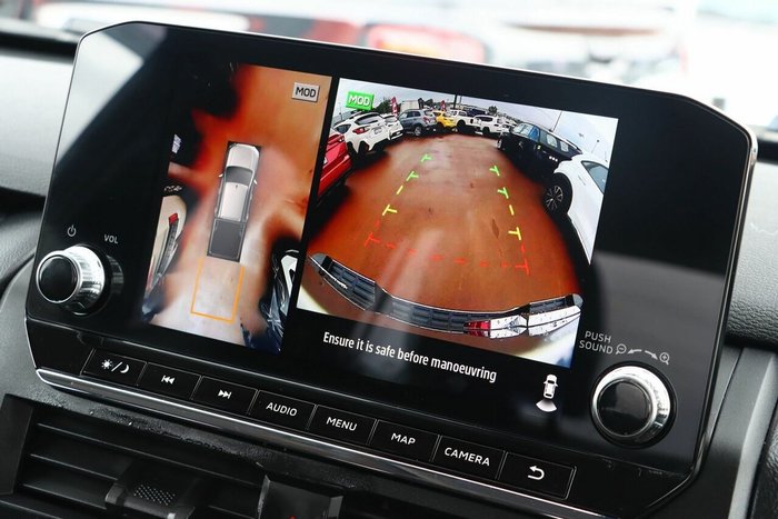 2025 Mitsubishi Triton GLX+