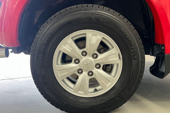 2014 Mitsubishi Triton GLX