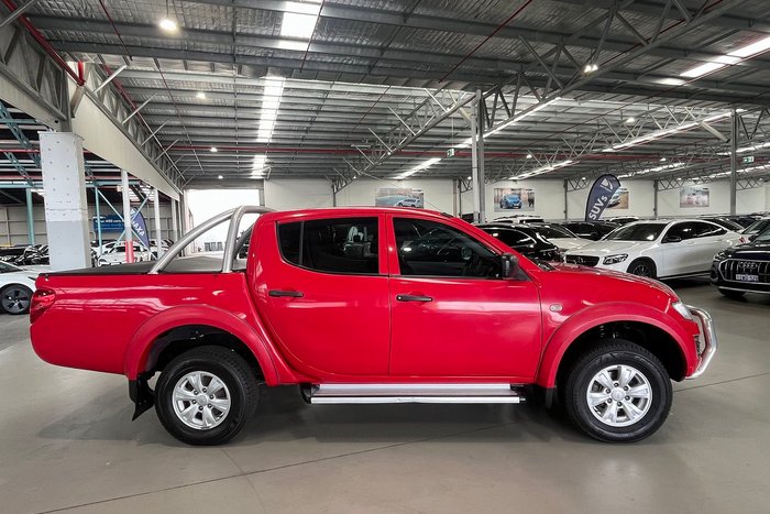 2014 Mitsubishi Triton GLX
