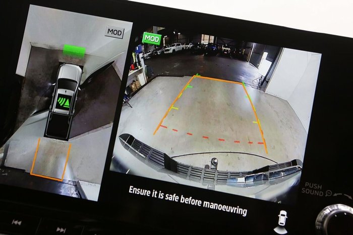 2024 Mitsubishi Triton GLX