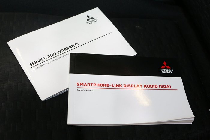 2024 Mitsubishi Triton GLX