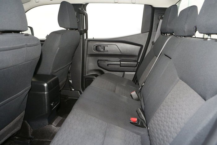 2024 Mitsubishi Triton GLX