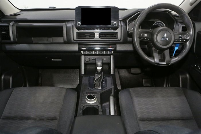 2024 Mitsubishi Triton GLX