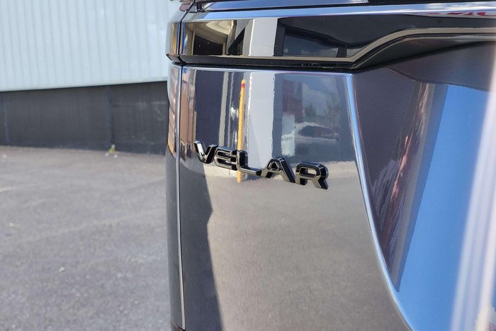 2025 Land Rover Range Rover Velar P250 Dynamic SE