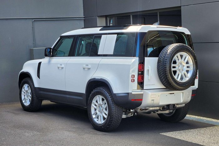 2025 Land Rover Defender 110 D250 S