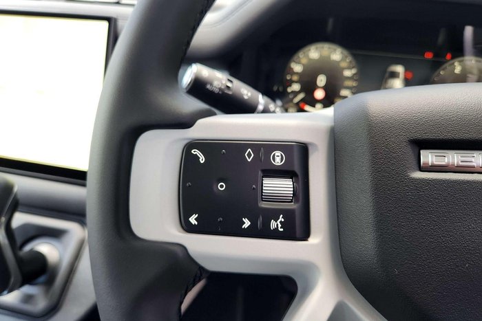 2025 Land Rover Defender 110 D250 S