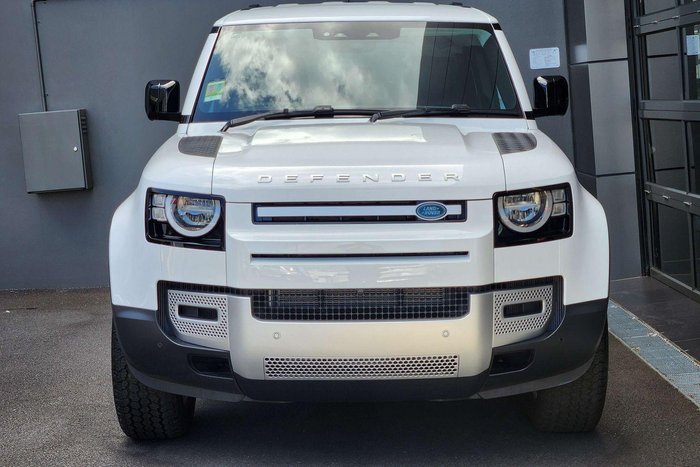 2025 Land Rover Defender 110 D250 S