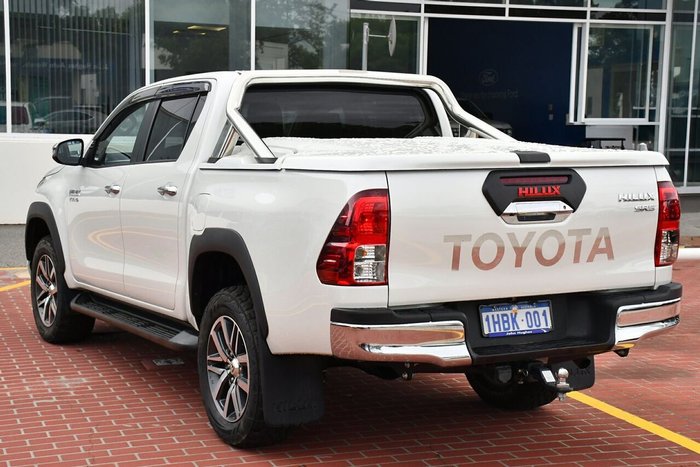 2020 Toyota Hilux SR5