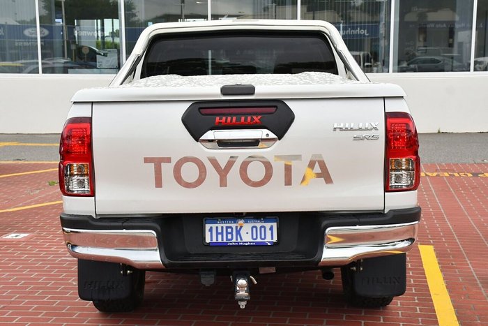 2020 Toyota Hilux SR5