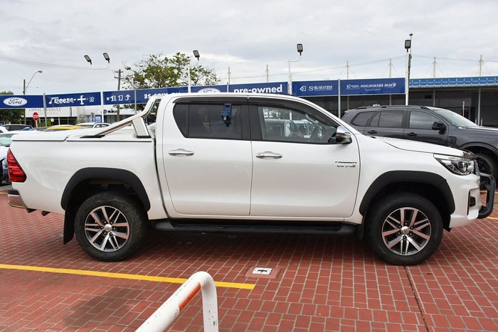 2020 Toyota Hilux SR5