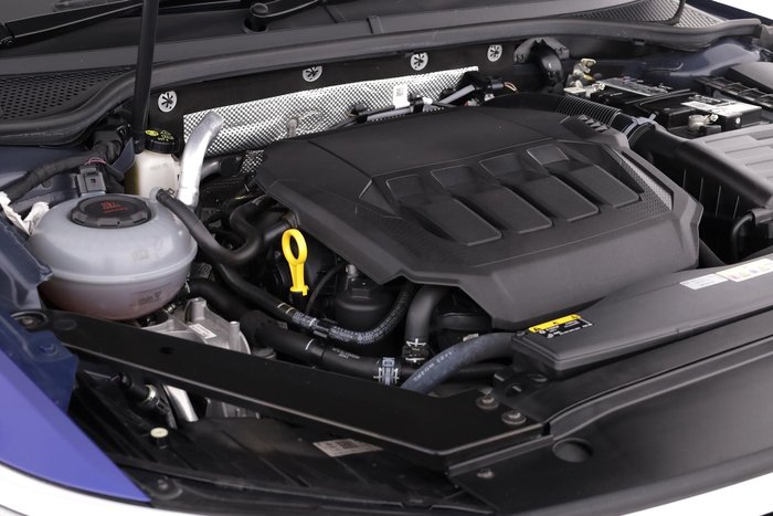 2023 Volkswagen Passat 206TSI R-Line