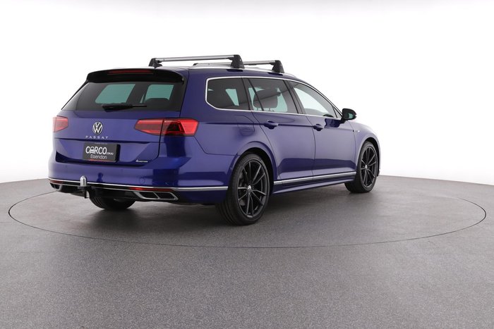 2023 Volkswagen Passat 206TSI R-Line