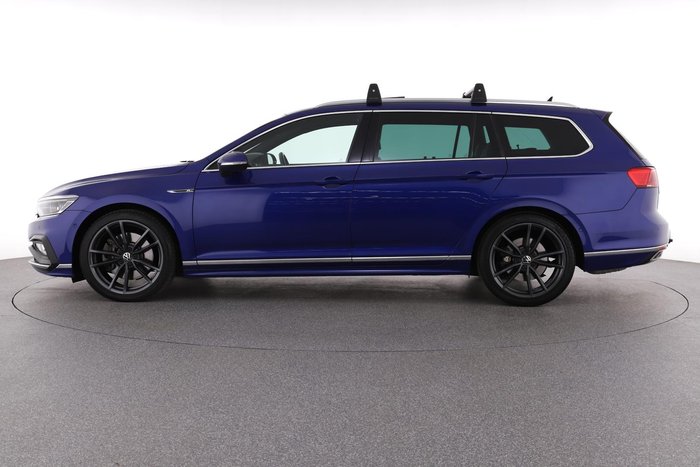 2023 Volkswagen Passat 206TSI R-Line