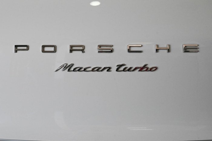 2014 Porsche Macan Turbo