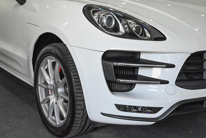 2014 Porsche Macan Turbo
