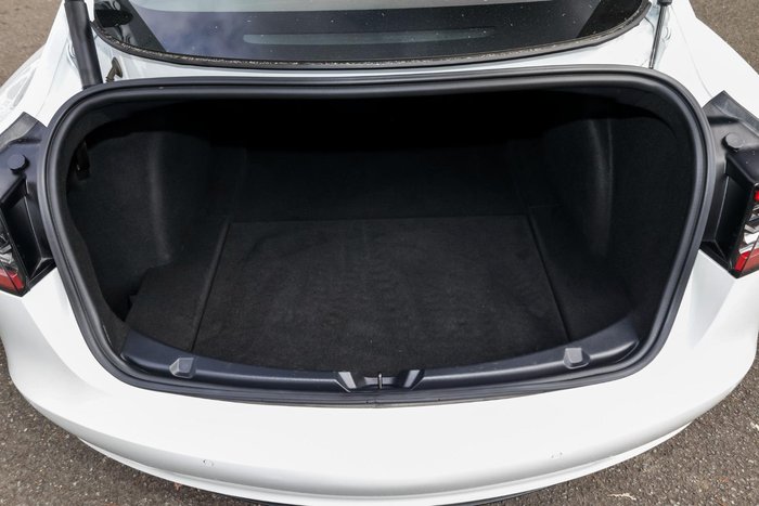 2022 Tesla Model 3 Rear-Wheel Drive