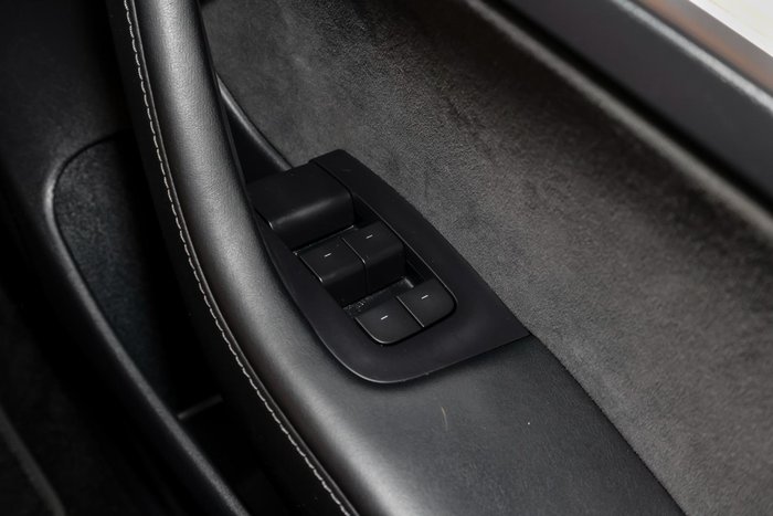 2022 Tesla Model 3 Rear-Wheel Drive