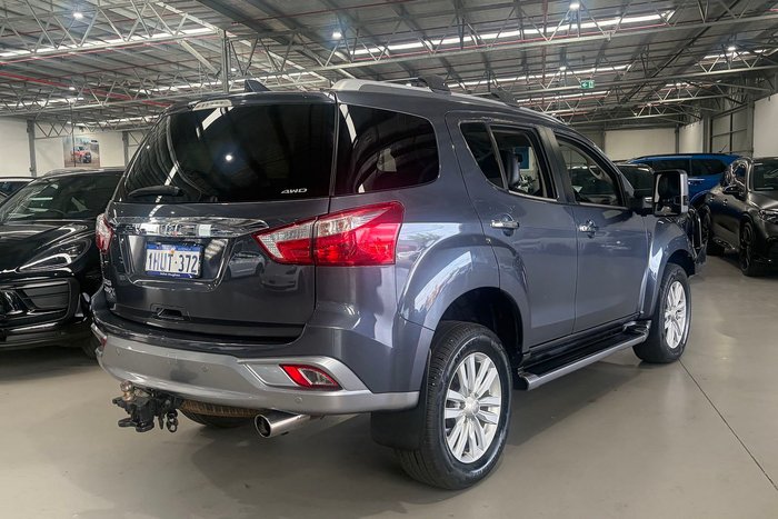 2018 Isuzu MU-X LS-T