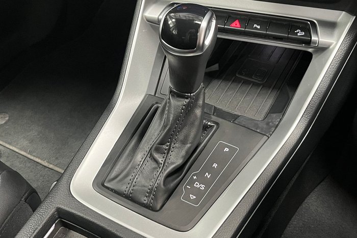 2024 Audi Q3 35 TFSI S line