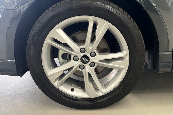 2024 Audi Q3 35 TFSI S line