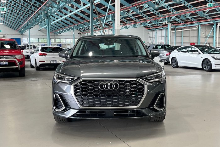 2024 Audi Q3 35 TFSI S line