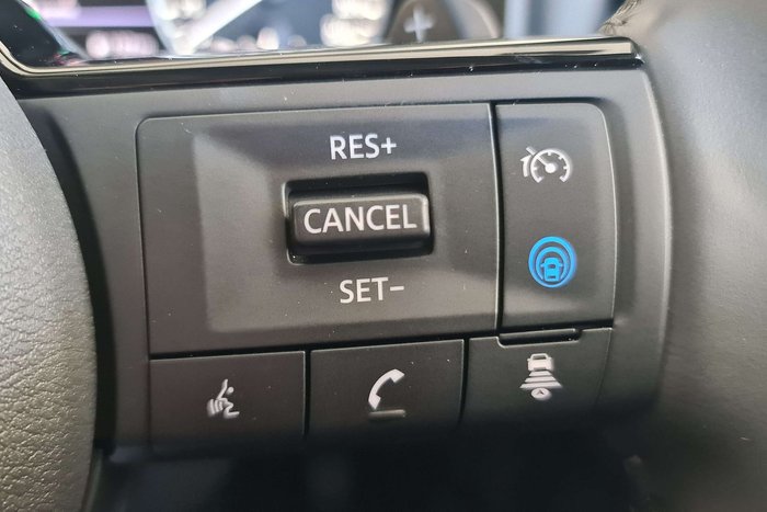 2024 Nissan X-TRAIL ST-L