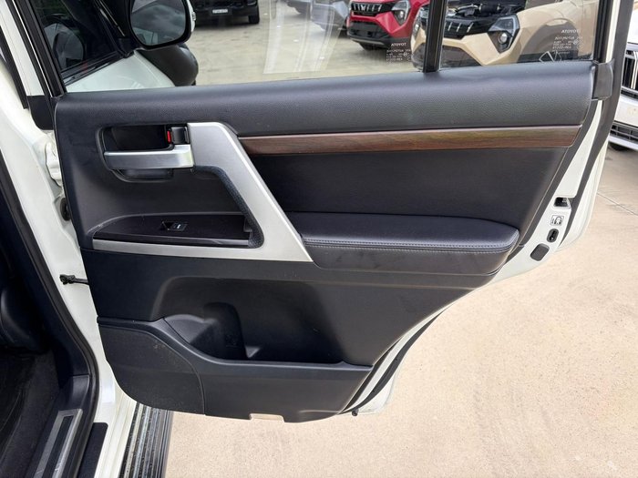 2019 Toyota Landcruiser VX